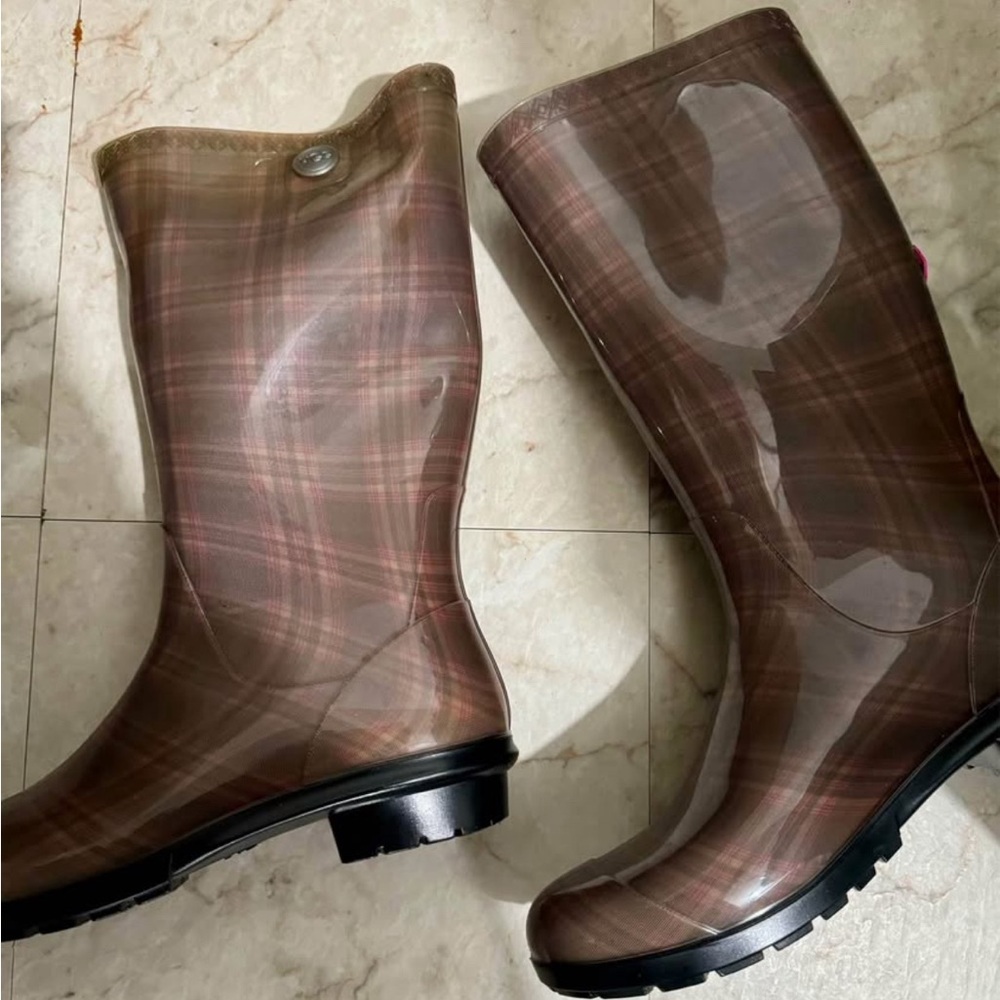 UGG Plaid Waterproof Women's Boots